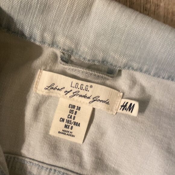 H & M Size 8 Jean Jacket Light Washed - Picture 2 of 7